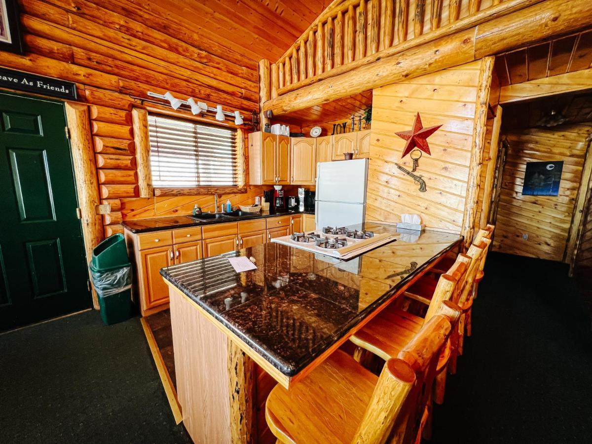 Angler'S Lodge Island Park Exterior photo